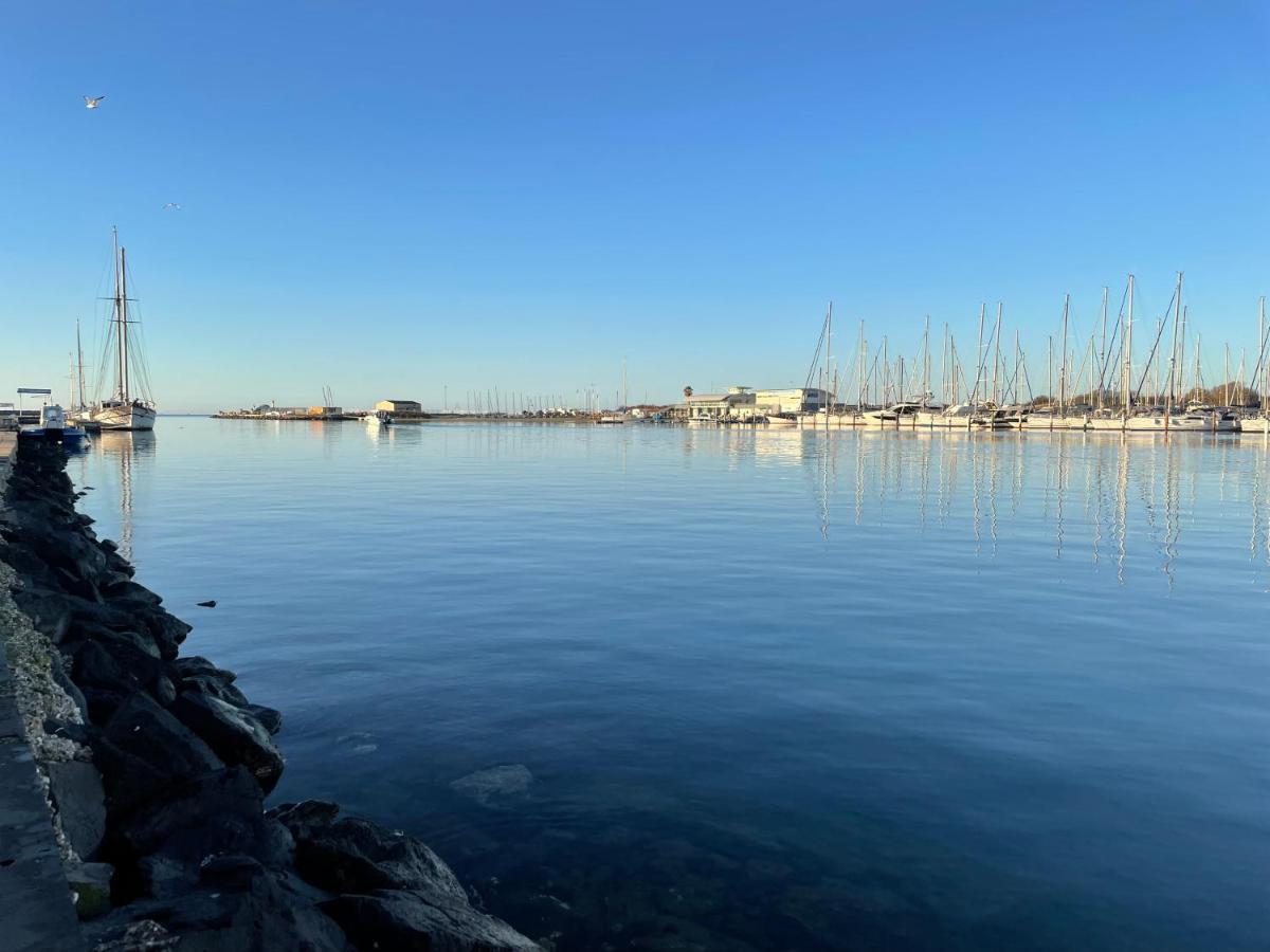 Studio - Les Pieds Dans L'Eau Agreable En Toutes Saisons 4 Couchages - Climatisation - Parking Prive - Piscine Sur Mer - Vue Magnifique Et Rare - Situation Optimum - Les Argonautes - Ile Des Pecheurs - Cap D'Agde Eksteriør bilde