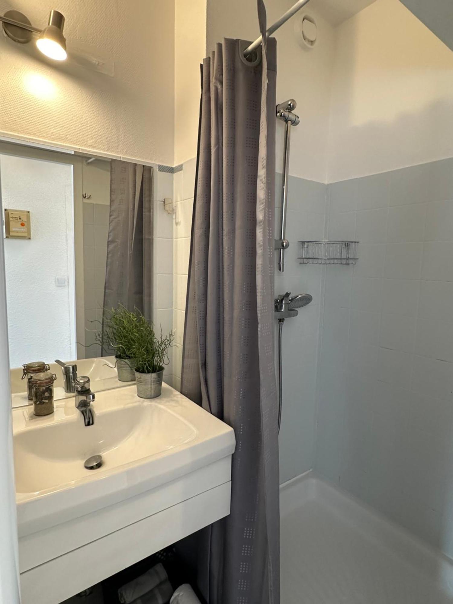 Studio - Les Pieds Dans L'Eau Agreable En Toutes Saisons 4 Couchages - Climatisation - Parking Prive - Piscine Sur Mer - Vue Magnifique Et Rare - Situation Optimum - Les Argonautes - Ile Des Pecheurs - Cap D'Agde Eksteriør bilde