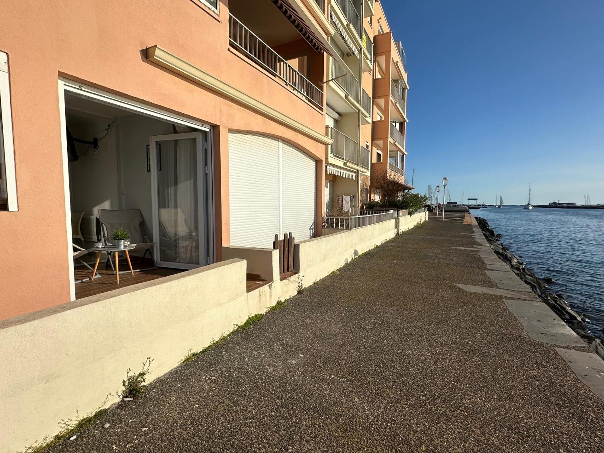Studio - Les Pieds Dans L'Eau Agreable En Toutes Saisons 4 Couchages - Climatisation - Parking Prive - Piscine Sur Mer - Vue Magnifique Et Rare - Situation Optimum - Les Argonautes - Ile Des Pecheurs - Cap D'Agde Eksteriør bilde